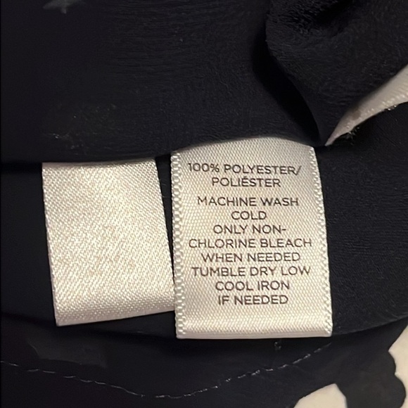 LOFT navy blue tank with white bird print. Unworn-Fully lined. Size small - Picture 5 of 5